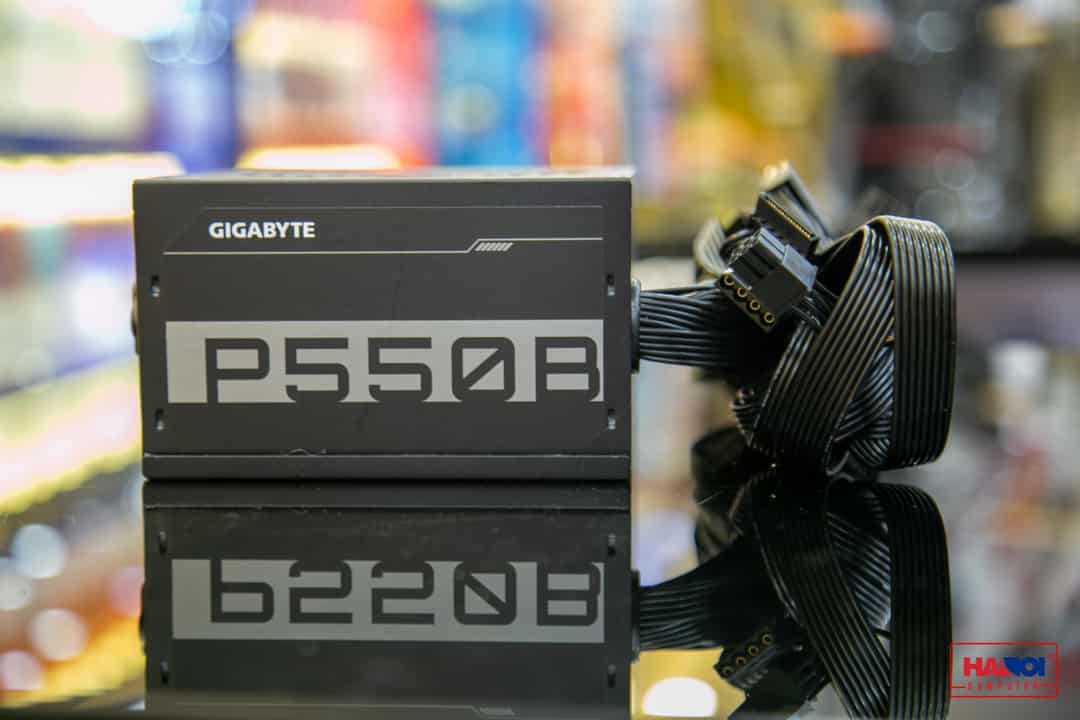 55392_gigabyte_p550b_psu_2.jpg