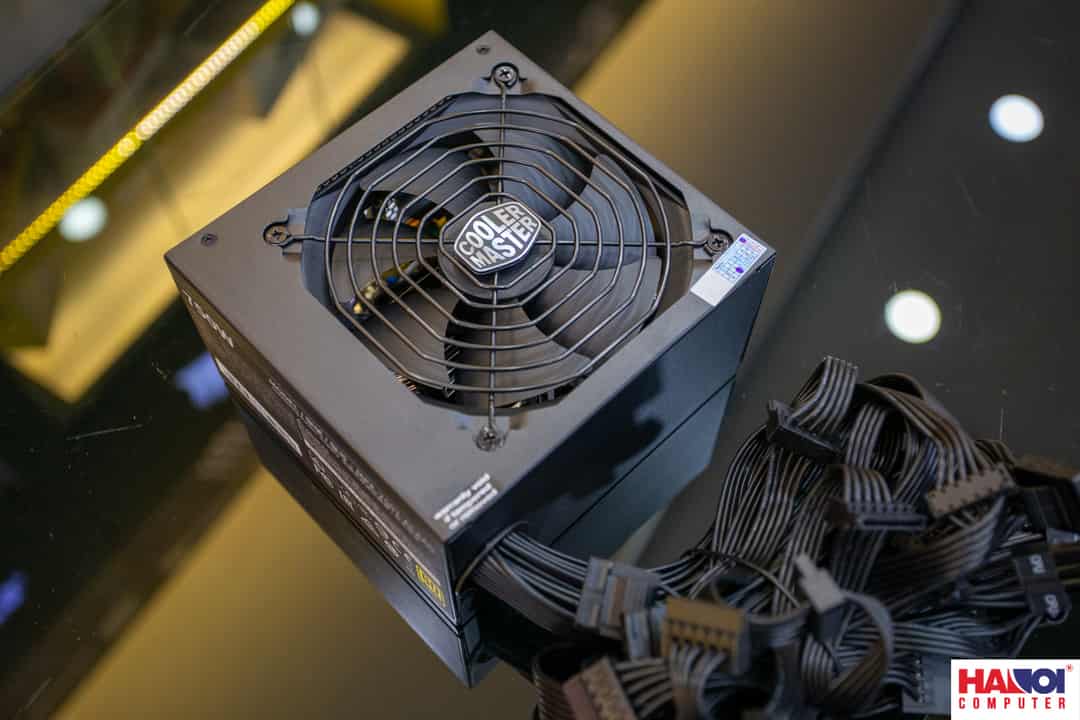 60974__cooler_master_mwe_gold_750_v2___4_.jpg