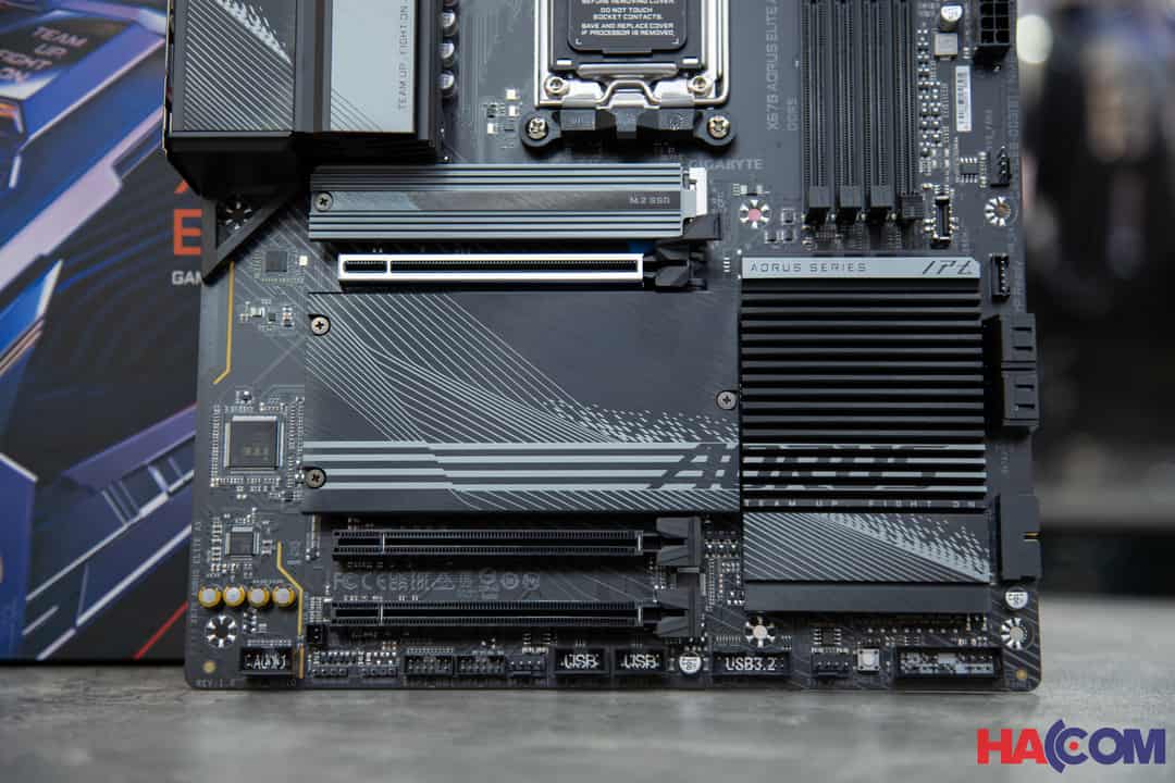 68590_mainboard_gigabyte_x670_aorus_elite_ax_at__5_.JPG