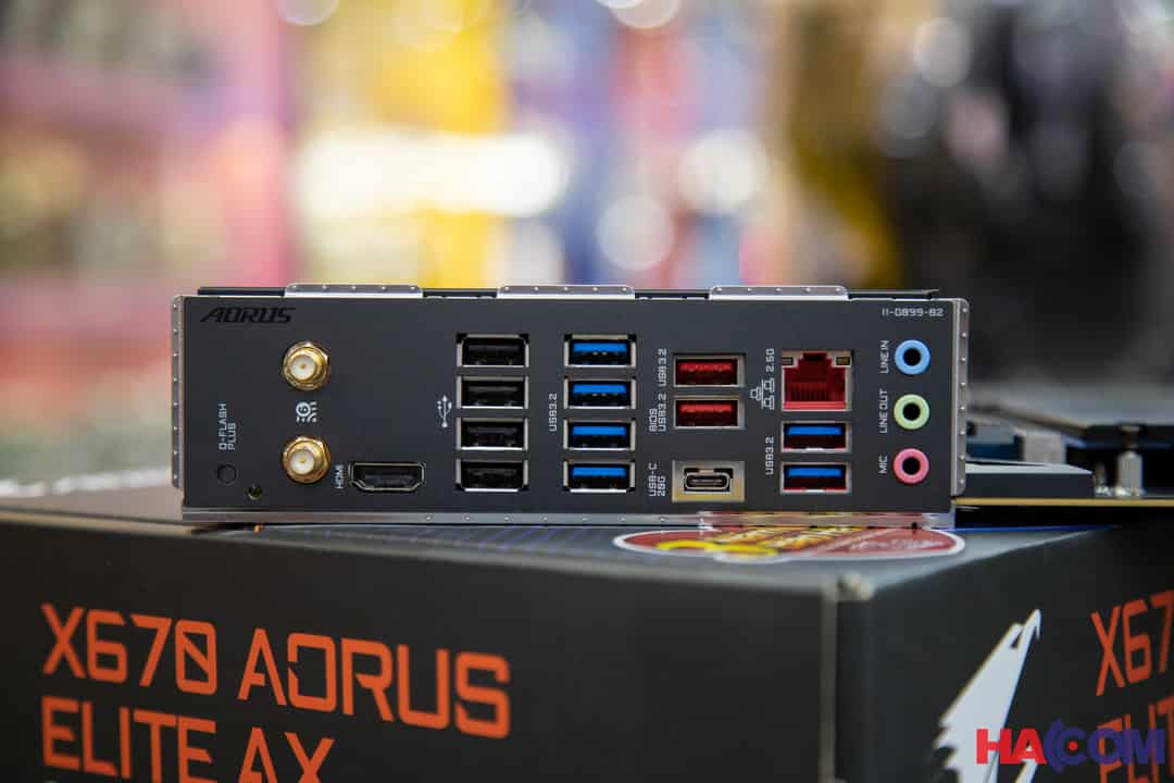 68590_mainboard_gigabyte_x670_aorus_elite_ax_at__6_.JPG