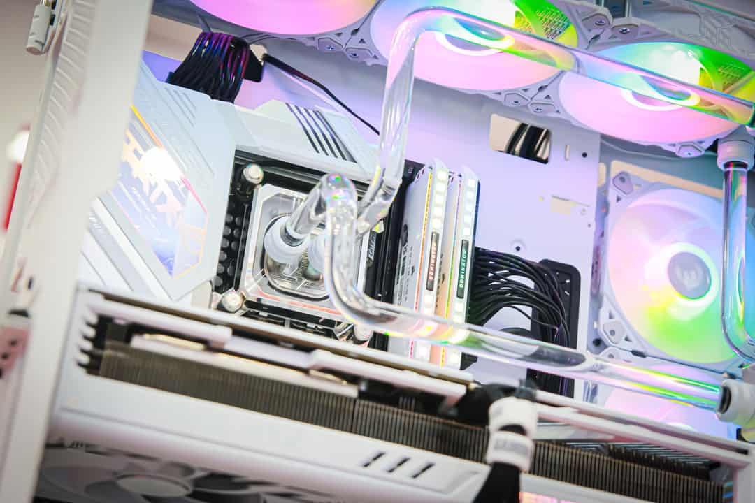 69968_hacom_poseidon_i9_13900k_rtx_4080_x__1_.jpg