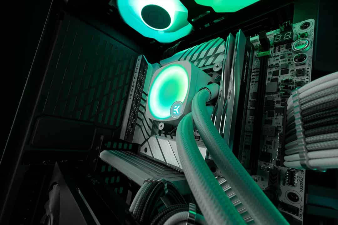 73961_ek_nucleus_aio_cr360_lux_d_rgb_w.jpg
