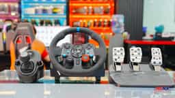 31358_vo_lang_game_logitech_g29_driving_force010.jpg