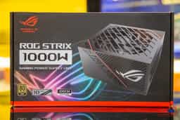 56576_asus_rog_strix_1000_gold_1.jpg