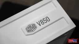 56971_coolermaster_v850_white__3_.jpg