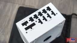 56971_coolermaster_v850_white__4_.jpg