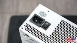 56971_coolermaster_v850_white__6_.jpg