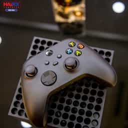 57026_may_choi_game_microsoft_xbox_one_series_x_010.jpg