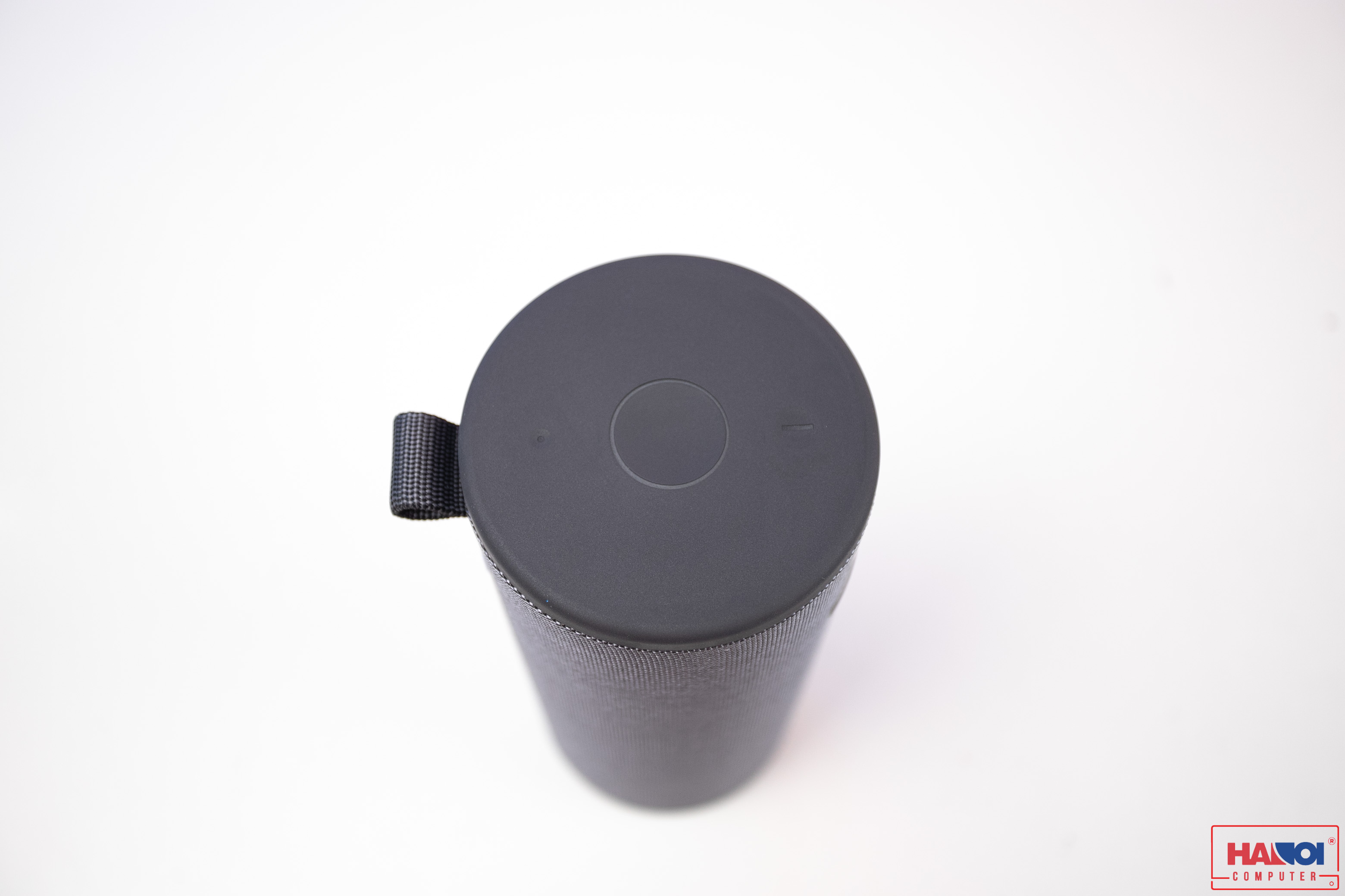 66525_ultimate_ears_megaboom_3_mau_den_2.jpg