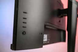 66708_man_hinh_acer_x28_predator_9.jpg