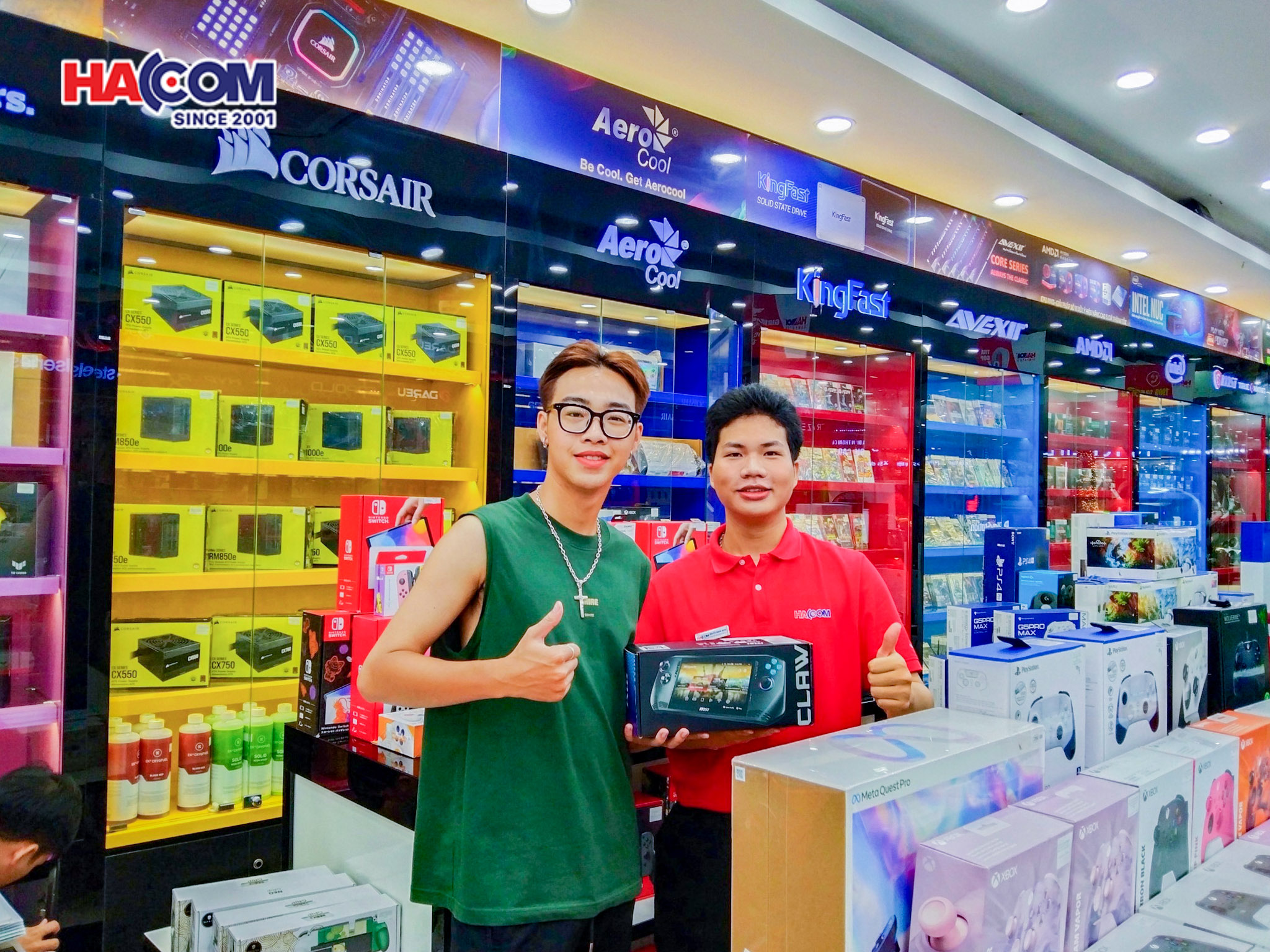 80750_may_choi_game_cam_tay_msi_claw_a1m_kh.JPG