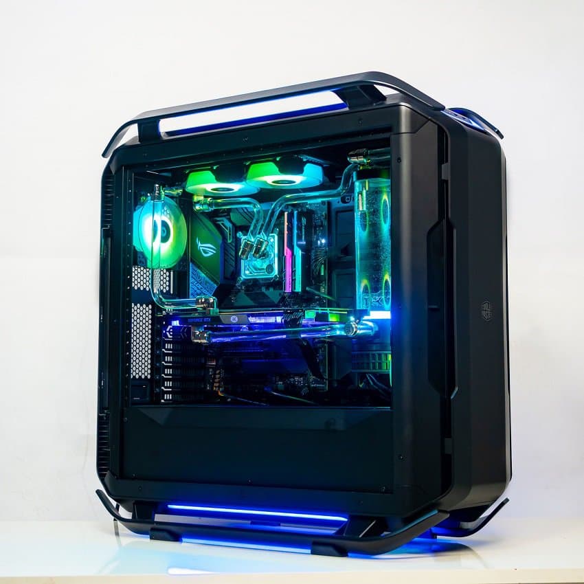 51613_coolermaster_c700p_black_watercooling_2.jpg main